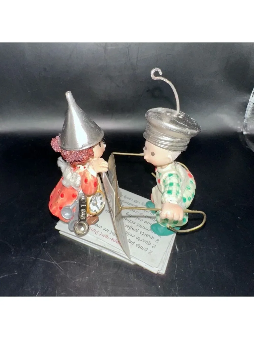 2006 Hallmark Keepsake Ornament Snicker & Doodle The Merry Bakers *No Box*